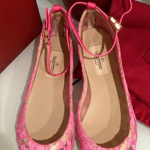 Valentino Lace strap size 36.5